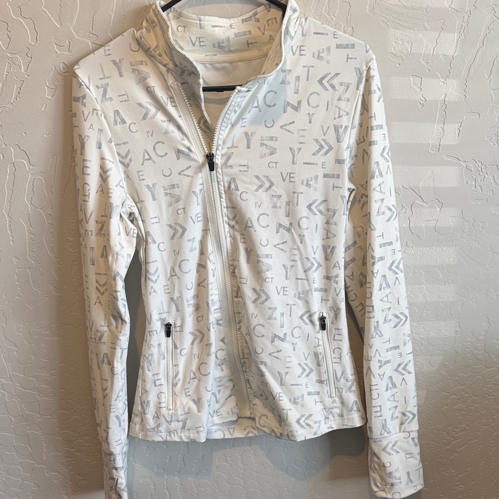 Women's Zyia Active White Patterned Jacket